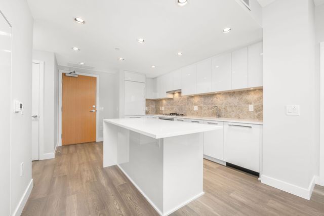 5410-shortcut-road-university-vw-vancouver-west-04 at 1303 - 5410 Shortcut Road, University VW, Vancouver West