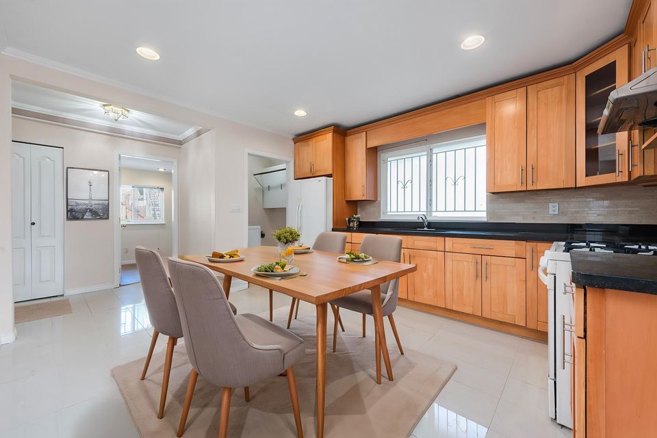 153 Se Marine Drive2