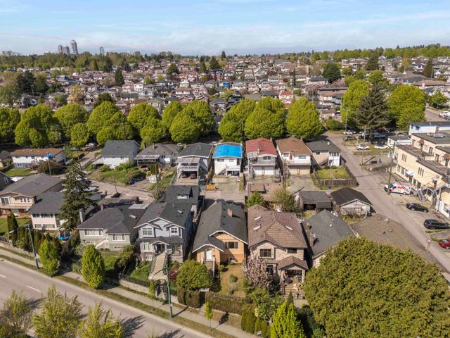 153-se-marine-drive-south-vancouver-vancouver-east-28 at 153 Se Marine Drive, South Vancouver, Vancouver East