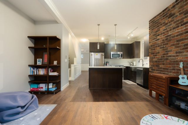 8485-new-haven-close-big-bend-burnaby-south-13 at 401 - 8485 New Haven Close, Big Bend, Burnaby South