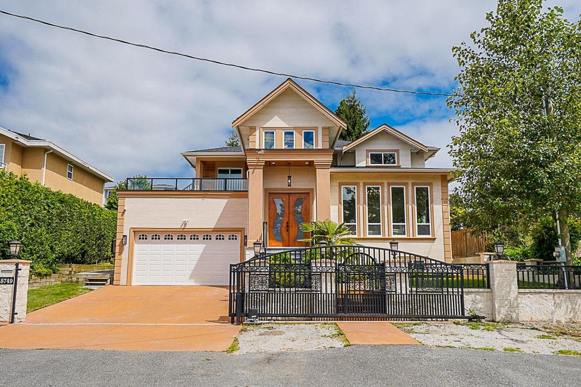 5749 Mckee Street, South Slope, Burnaby South  by Jordan Bosa Real Estate Advisor 5749 Mckee Street, South Slope, Burnaby South