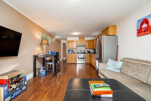 7250-frances-street-simon-fraser-univer-burnaby-north-28 at 7250 Frances Street, Simon Fraser Univer., Burnaby North 7250-frances-street-simon-fraser-univer-burnaby-north-28 at 7250 Frances Street, Simon Fraser Univer., Burnaby North
