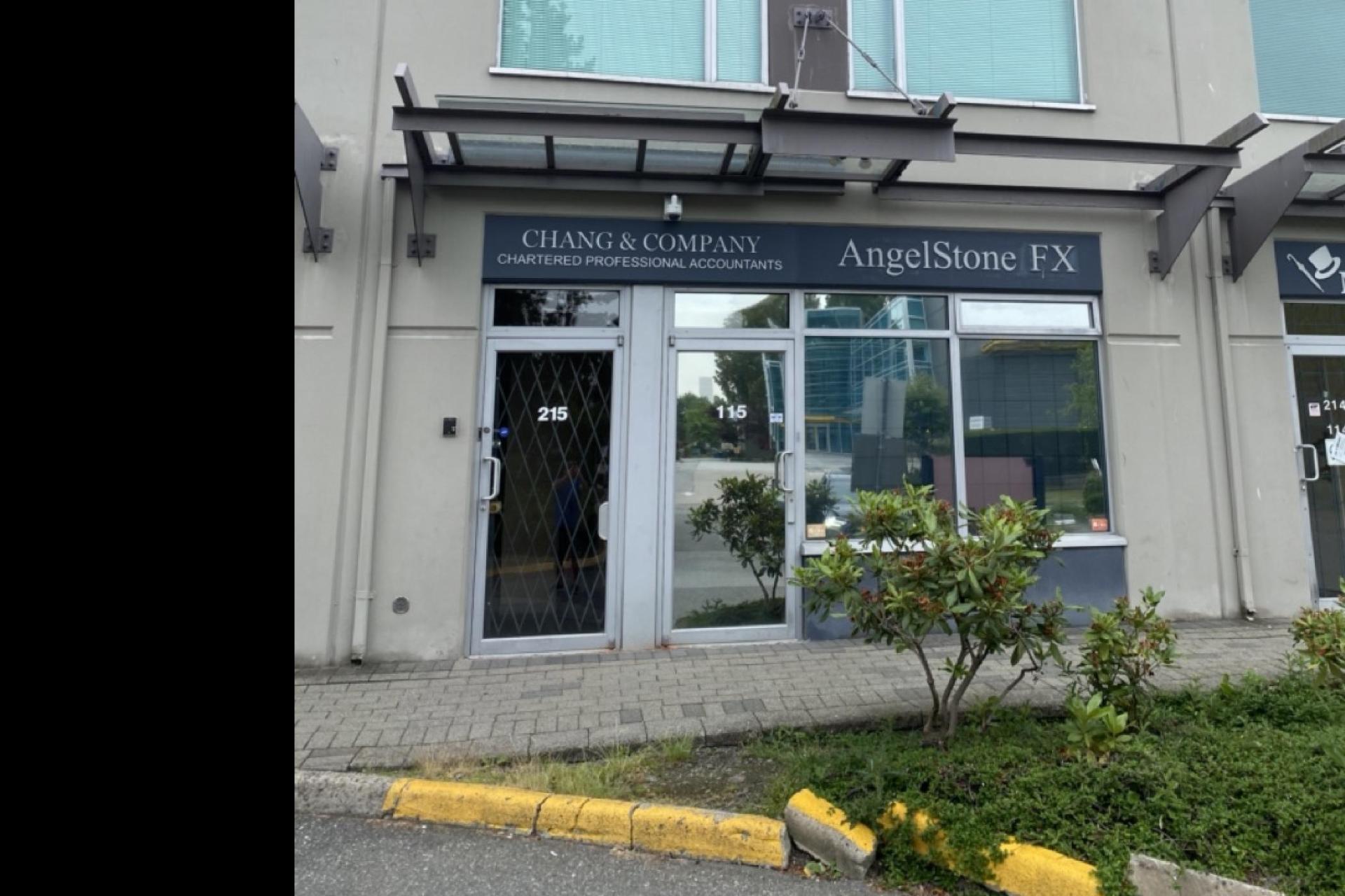 115 - 3989 Henning Drive, Central BN, Burnaby North by Jordan Bosa Real Estate Advisor 115 - 3989 Henning Drive, Central BN, Burnaby North