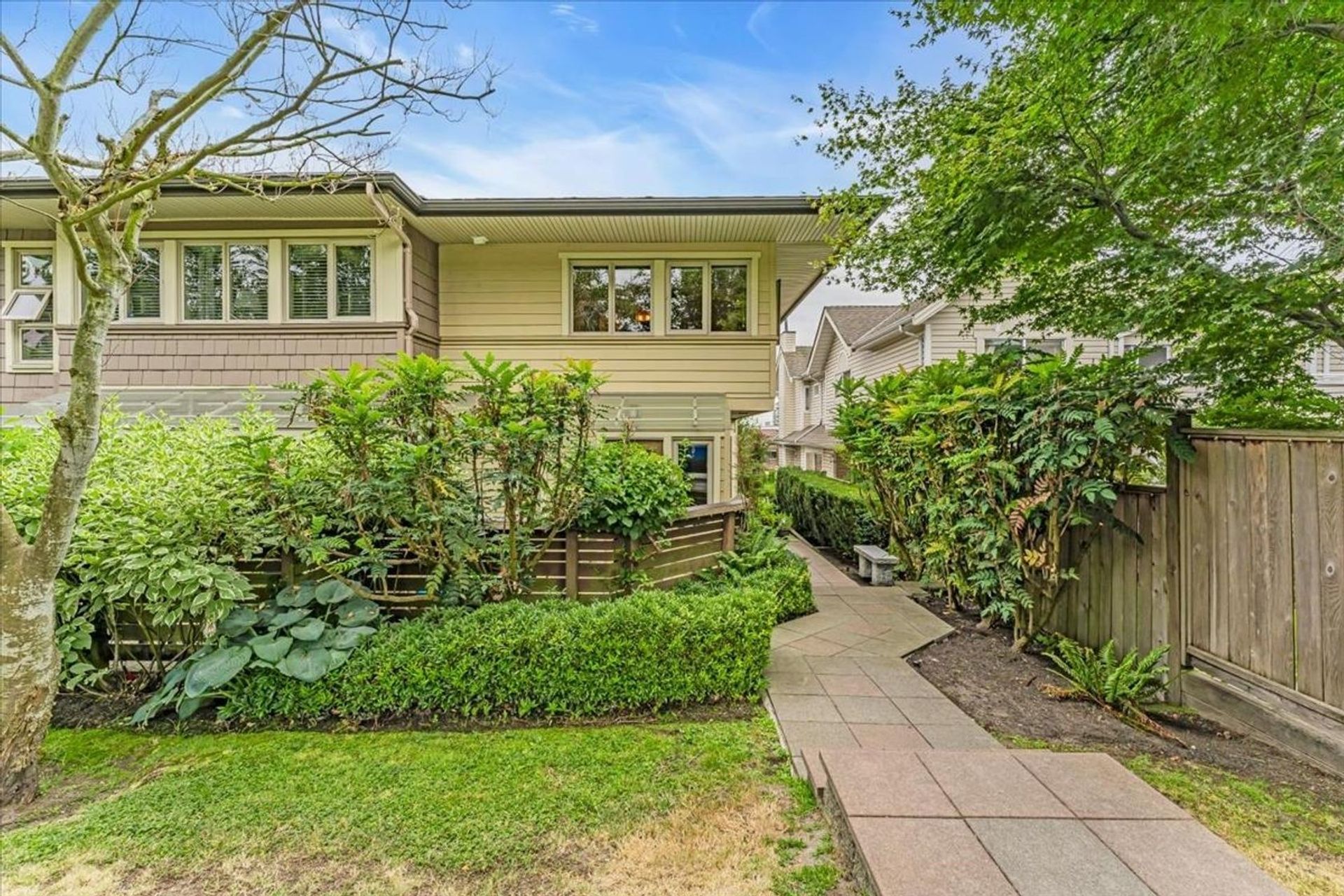 1 - 215 E 4th Street, Lower Lonsdale, North Vancouver  by Jordan Bosa Real Estate Advisor 1 - 215 E 4th Street, Lower Lonsdale, North Vancouver