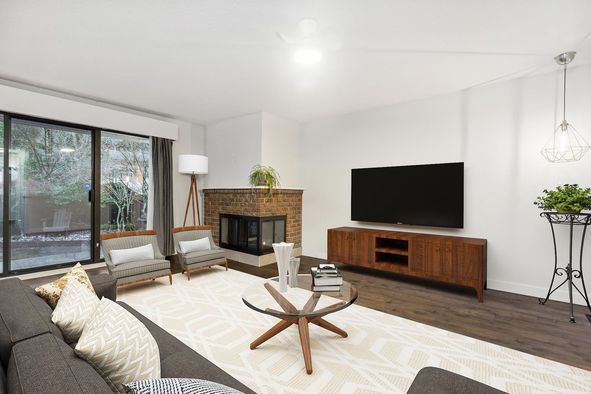 11 - 3350 Rosemont Drive, Champlain Heights, Vancouver East  by Jordan Bosa Real Estate Advisor 11 - 3350 Rosemont Drive, Champlain Heights, Vancouver East
