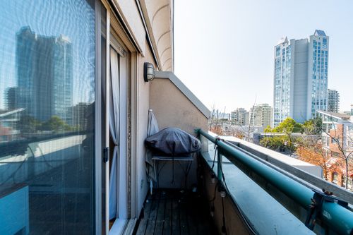 unit-208-332-lonsdale-avenue-north-vancouver-29 at 208 - 332 Lonsdale Avenue, Lower Lonsdale, North Vancouver unit-208-332-lonsdale-avenue-north-vancouver-29 at 208 - 332 Lonsdale Avenue, Lower Lonsdale, North Vancouver