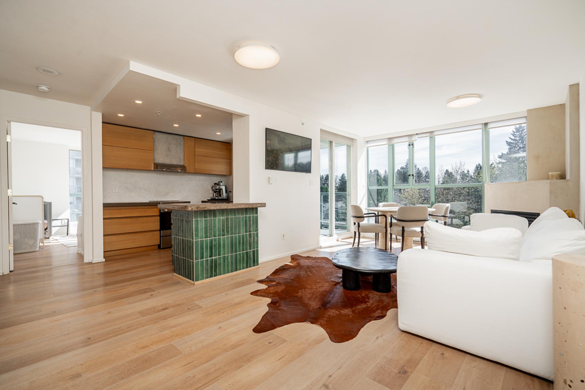 1102 - 200 Newport Drive, North Shore Pt Moody, Port Moody 