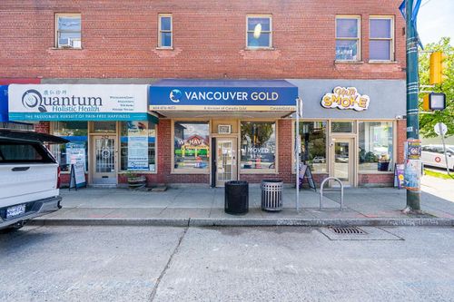 254-w-broadway-mount-pleasant-vw-vancouver-west-01 at 254 W Broadway, Mount Pleasant VW, Vancouver West