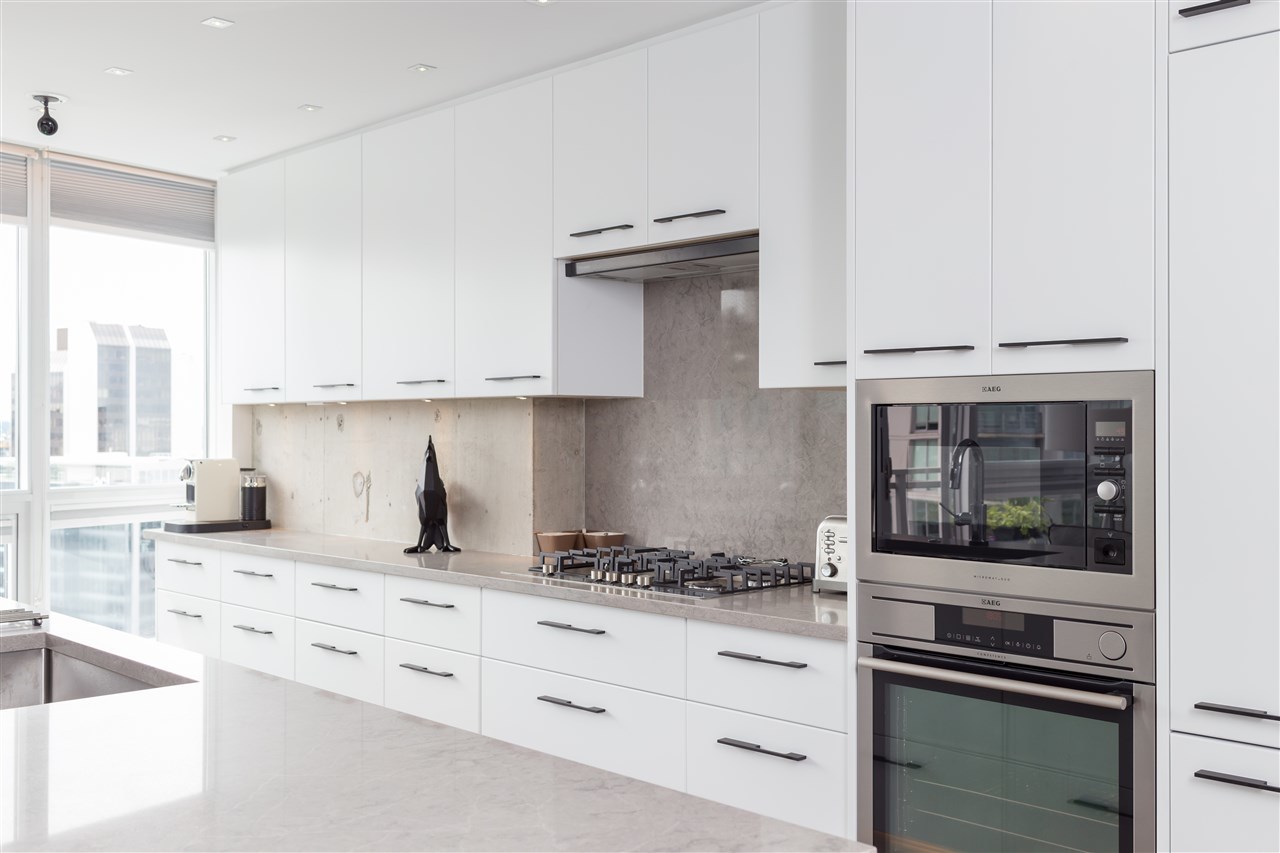 image-262097345-11.jpg of 2306 - 833  Street, Downtown VW, Vancouver West