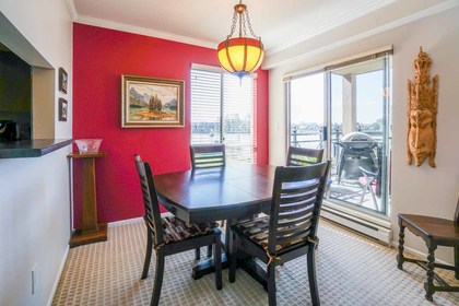 DSC00693 of 212 - 6  Square, Quay, New Westminster