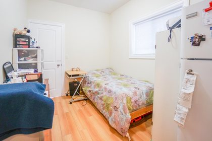 11.jpg of 2367 Pandora, Hastings, Vancouver East