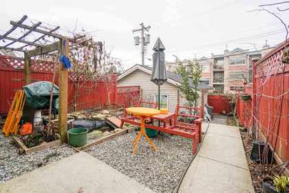 18.jpg of 2367 Pandora, Hastings, Vancouver East