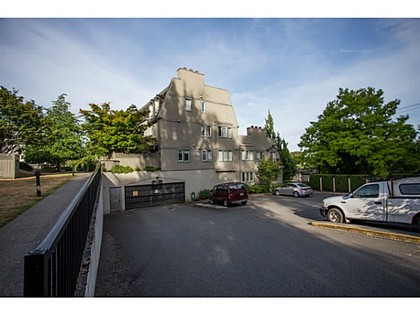 image-261820074-18.jpg of 3 - 1215  Ave, Maillardville, Coquitlam