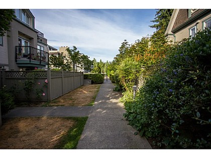 image-261820074-19.jpg of 3 - 1215  Ave, Maillardville, Coquitlam