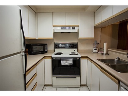 image-261820074-9.jpg of 3 - 1215  Ave, Maillardville, Coquitlam