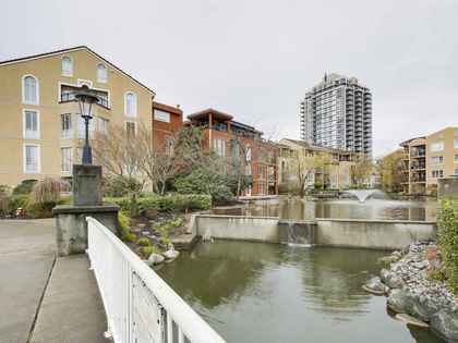 3-renaissance-square-quay-new-westminster-10 of 316 - 3 Renaissance Square, Quay, New Westminster