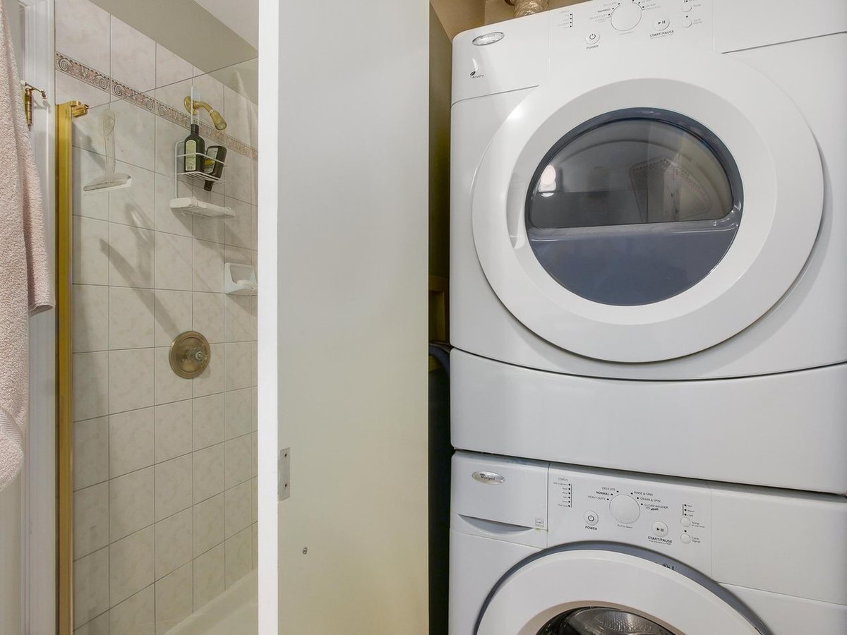 3-renaissance-square-quay-new-westminster-13 of 316 - 3 Renaissance Square, Quay, New Westminster