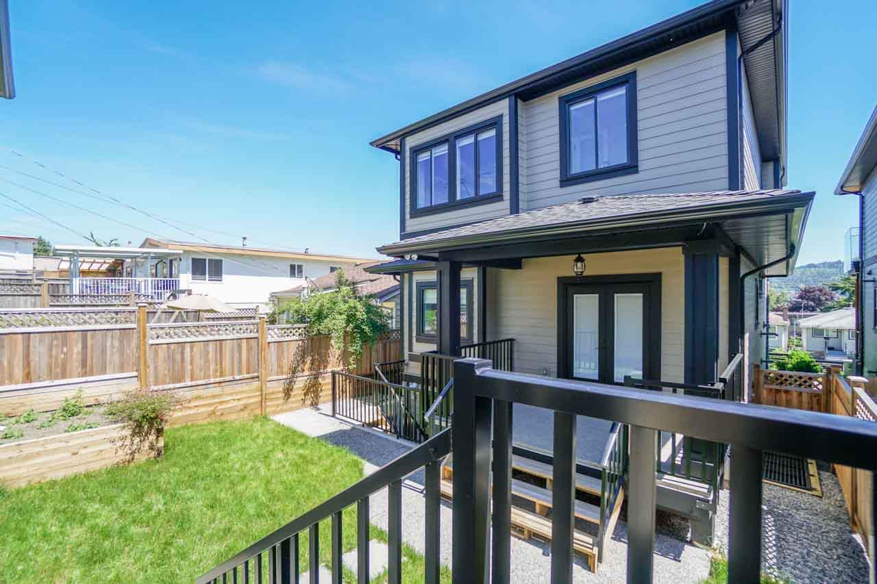 87-warwick-avenue-capitol-hill-bn-burnaby-north-19 of 87 Warwick Avenue, Capitol Hill BN, Burnaby North 87-warwick-avenue-capitol-hill-bn-burnaby-north-19 of 87 Warwick Avenue, Capitol Hill BN, Burnaby North