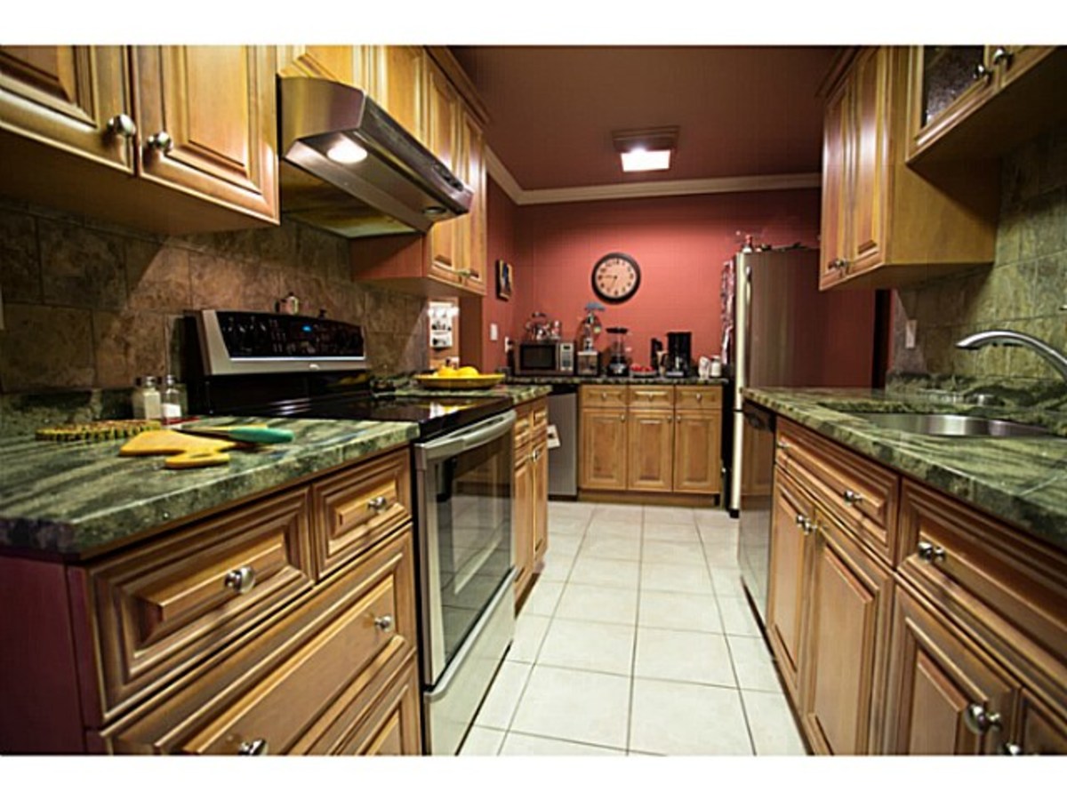 image-261852554-11.jpg of 304 - 9101  Street, Government Road, Burnaby North