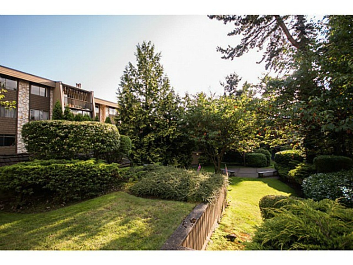 image-261852554-18.jpg of 304 - 9101  Street, Government Road, Burnaby North