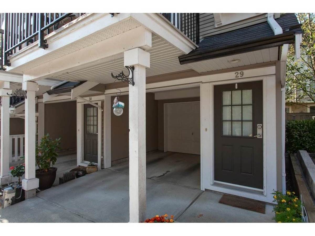 20176-68-avenue-willoughby-heights-langley-02 of 29 - 20176 68 Avenue, Willoughby Heights, Langley 20176-68-avenue-willoughby-heights-langley-02 of 29 - 20176 68 Avenue, Willoughby Heights, Langley