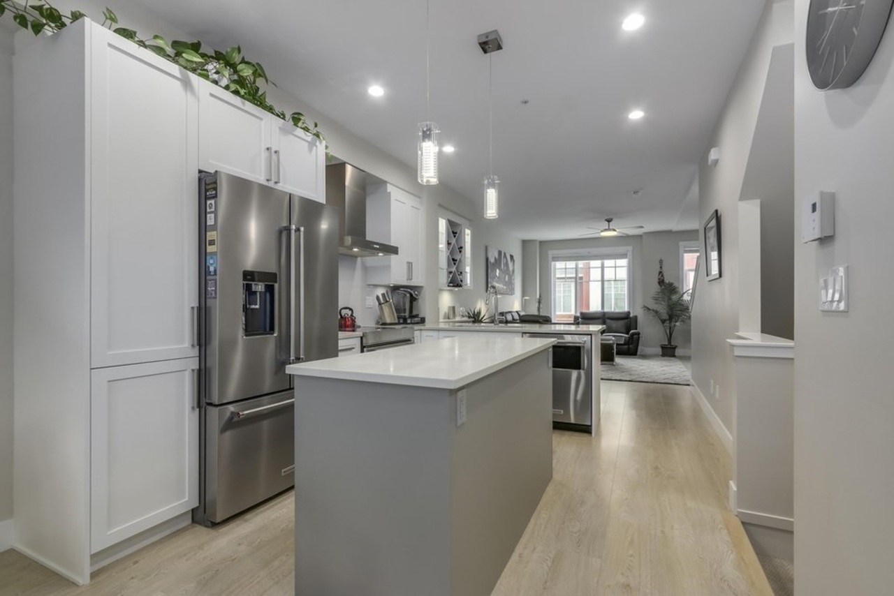 20498-82-avenue-willoughby-heights-langley-07 of 37 - 20498 82 Avenue, Willoughby Heights, Langley