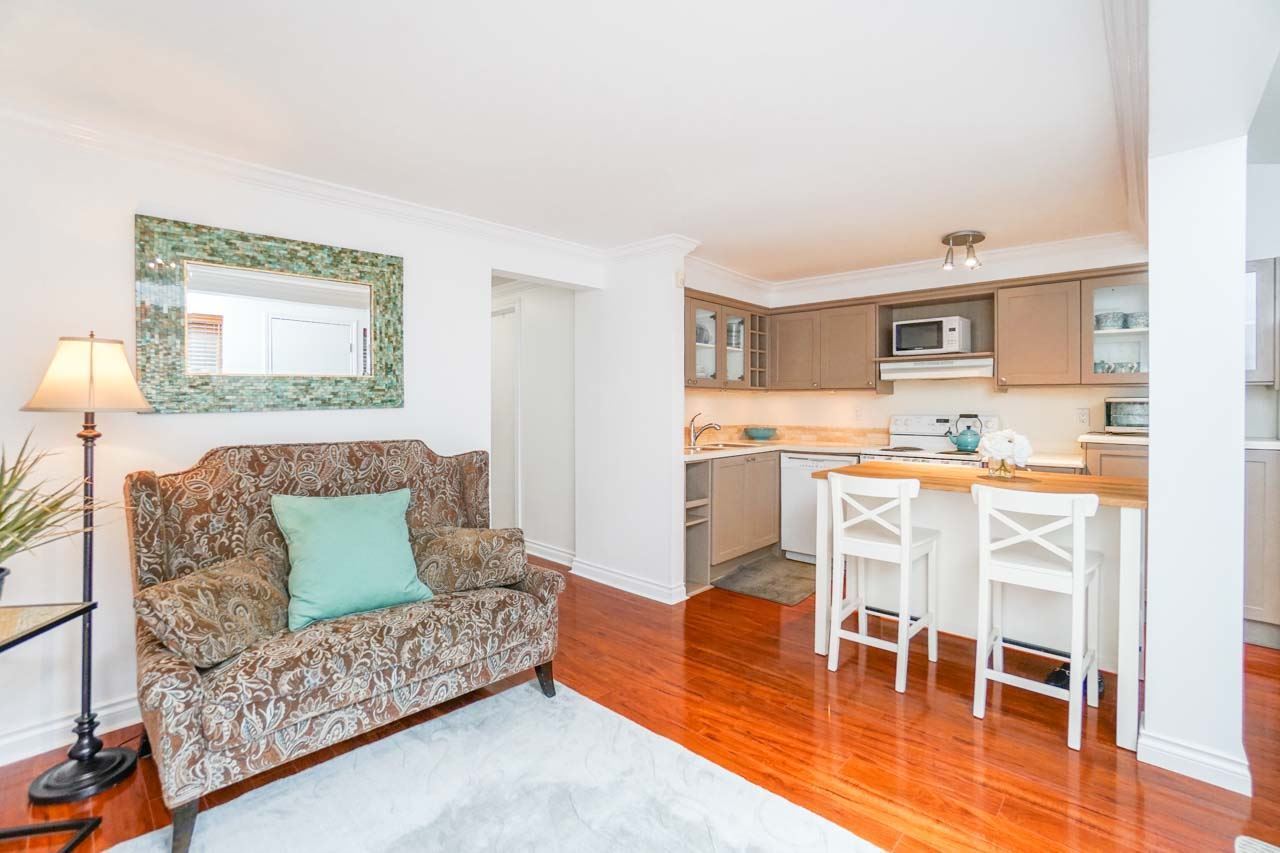 2682-w-8th-avenue-kitsilano-vancouver-west-09 of 1 - 2682 W 8th Avenue, Kitsilano, Vancouver West