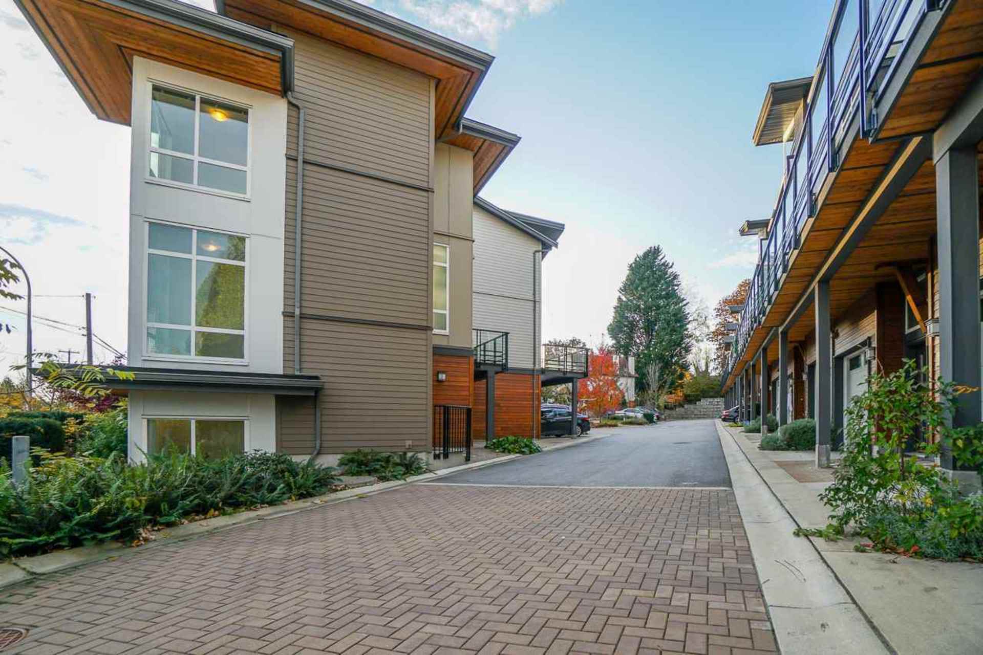 909-clarke-road-college-park-pm-port-moody-19 of 7 - 909 Clarke Road, College Park PM, Port Moody 909-clarke-road-college-park-pm-port-moody-19 of 7 - 909 Clarke Road, College Park PM, Port Moody