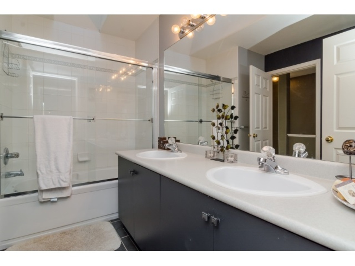 image-262024508-16.jpg of 17 - 8890  Drive, Walnut Grove, Langley