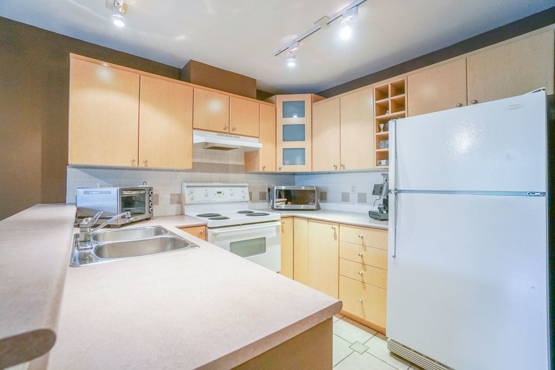 3122-st-johns-street-port-moody-centre-port-moody-04 of 328 - 3122 St Johns Street, Port Moody Centre, Port Moody