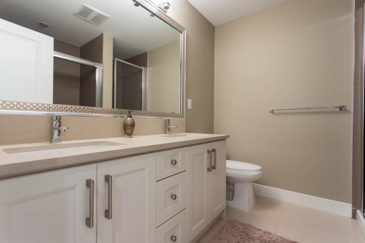 Ensuite Bathroom  of 3373 Carmelo Av., Burke Mountain, Coquitlam