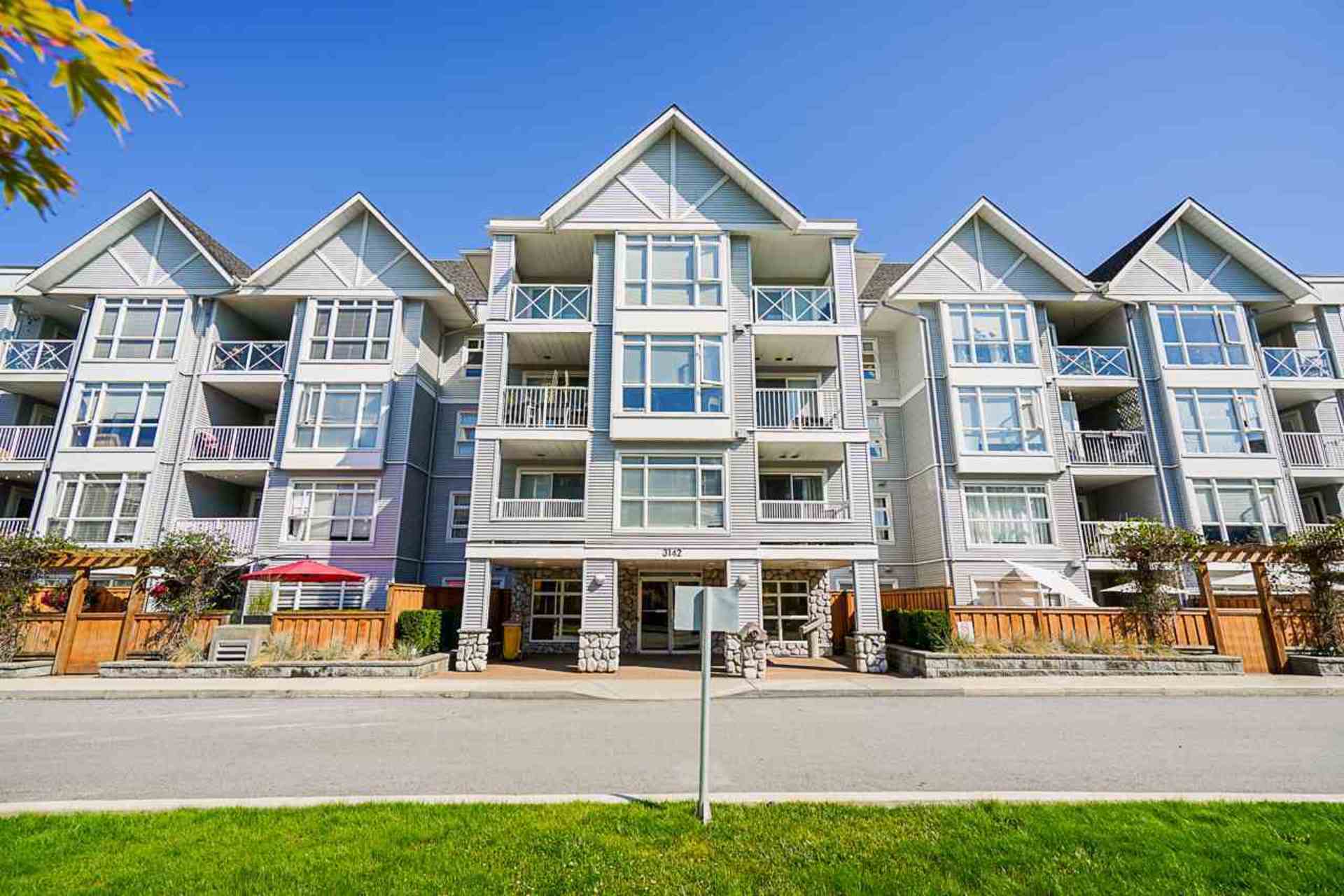 image of 212 - 3142 St Johns Street, Port Moody Centre, Port Moody image of 212 - 3142 St Johns Street, Port Moody Centre, Port Moody