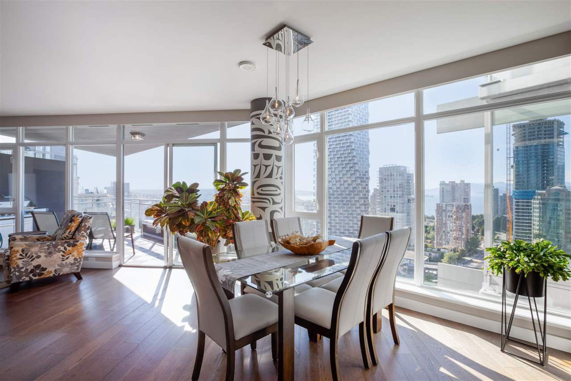 image of 2701 - 1372 Seymour Street, Yaletown, Vancouver West image of 2701 - 1372 Seymour Street, Yaletown, Vancouver West