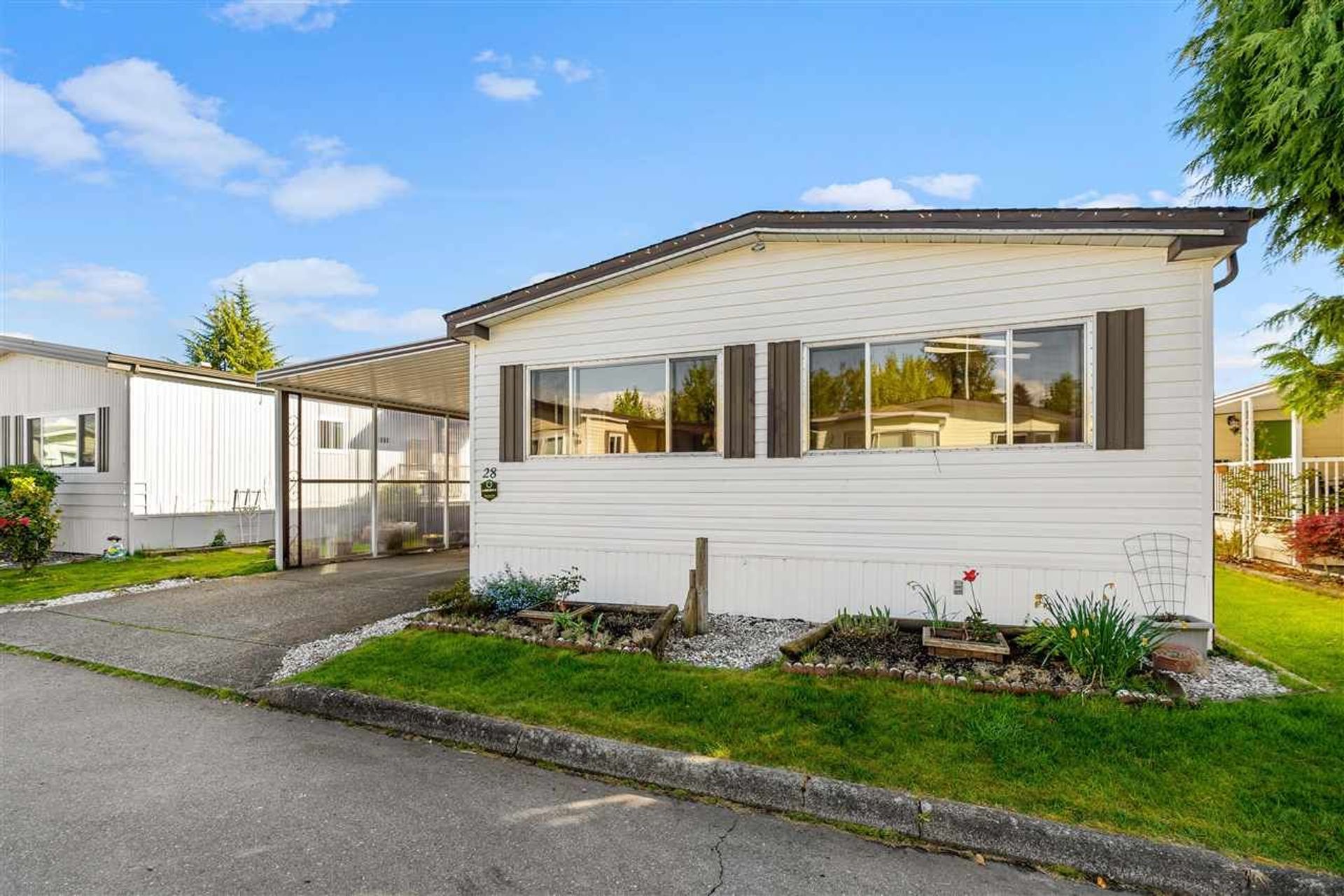 image of 28 - 8670 156 Street, Fleetwood Tynehead, Surrey image of 28 - 8670 156 Street, Fleetwood Tynehead, Surrey