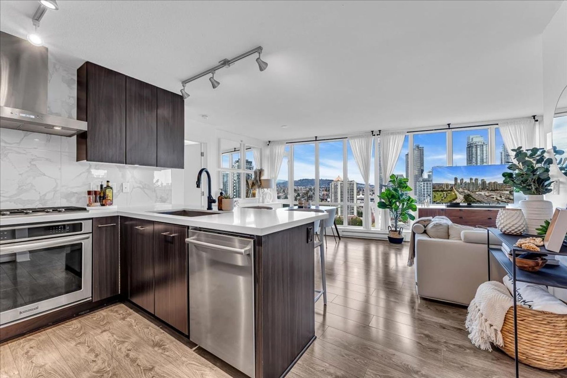 image of 2508 - 4189 Halifax Street, Brentwood Park, Burnaby North image of 2508 - 4189 Halifax Street, Brentwood Park, Burnaby North