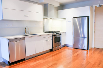 Kitchen of 401 - 1808 W  Avenue, Kitsilano, Vancouver West