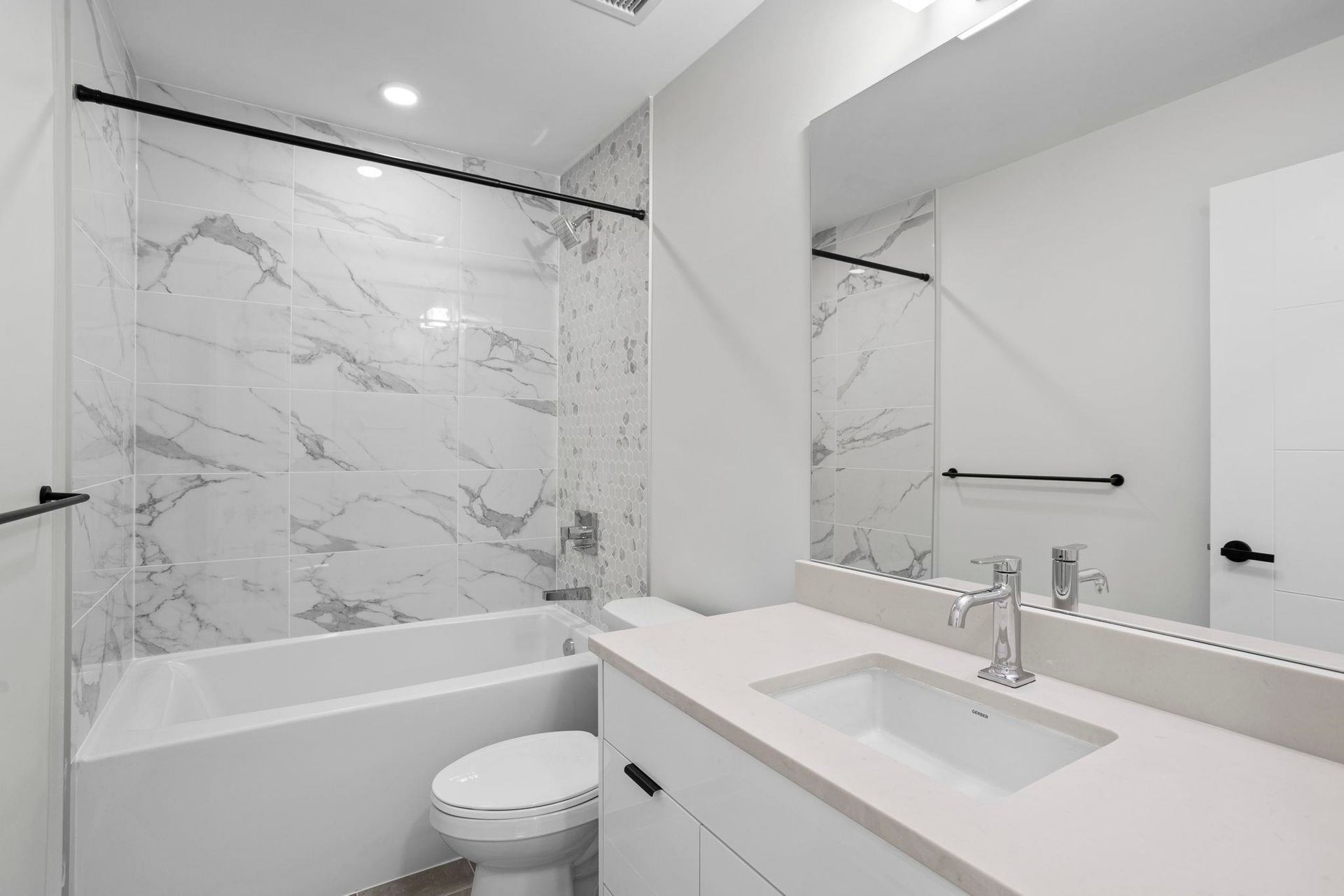 11655-fraser-street-east-central-maple-ridge-09 of 506 - 11655 Fraser Street, East Central, Maple Ridge