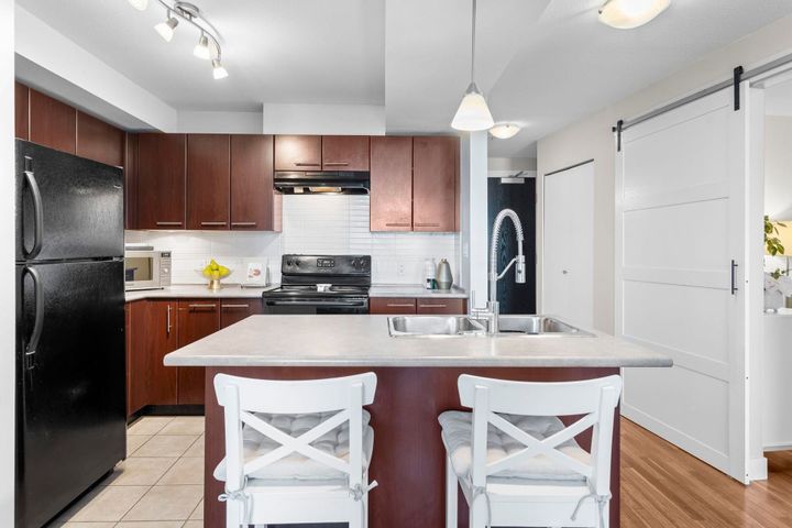 2525-blenheim-street-kitsilano-vancouver-west-11 of 307 - 2525 Blenheim Street, Kitsilano, Vancouver West