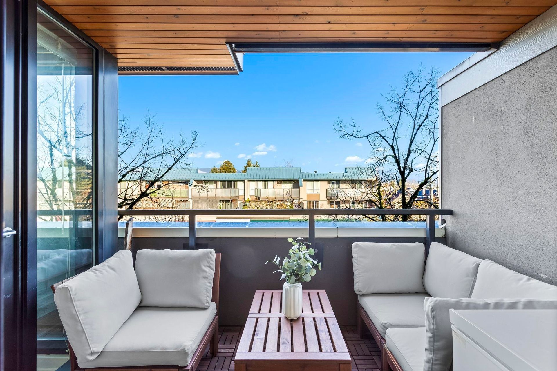 2525-blenheim-street-kitsilano-vancouver-west-03 of 307 - 2525 Blenheim Street, Kitsilano, Vancouver West