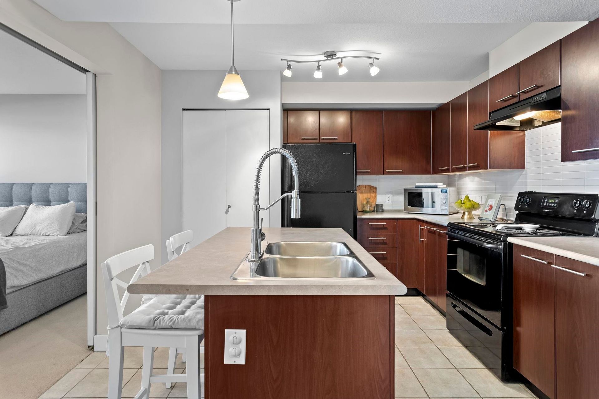 2525-blenheim-street-kitsilano-vancouver-west-10 of 307 - 2525 Blenheim Street, Kitsilano, Vancouver West