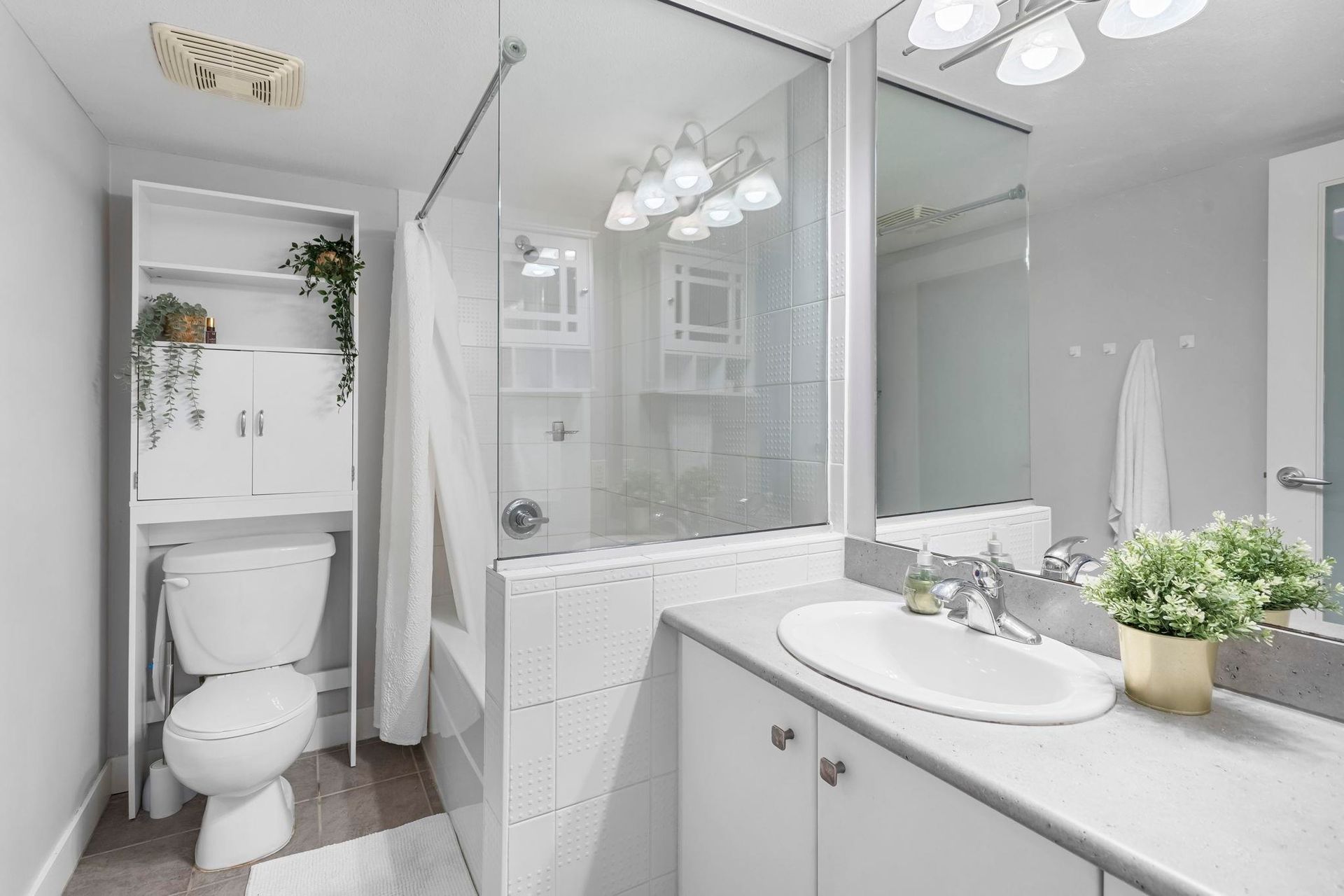 2525-blenheim-street-kitsilano-vancouver-west-14 of 307 - 2525 Blenheim Street, Kitsilano, Vancouver West