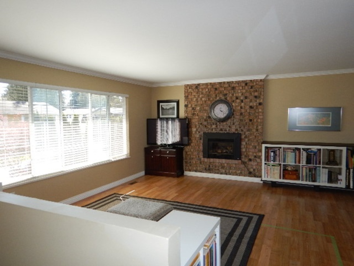 Living Room of 857 Pinemont Avenue, Lincoln Park PQ, Port Coquitlam