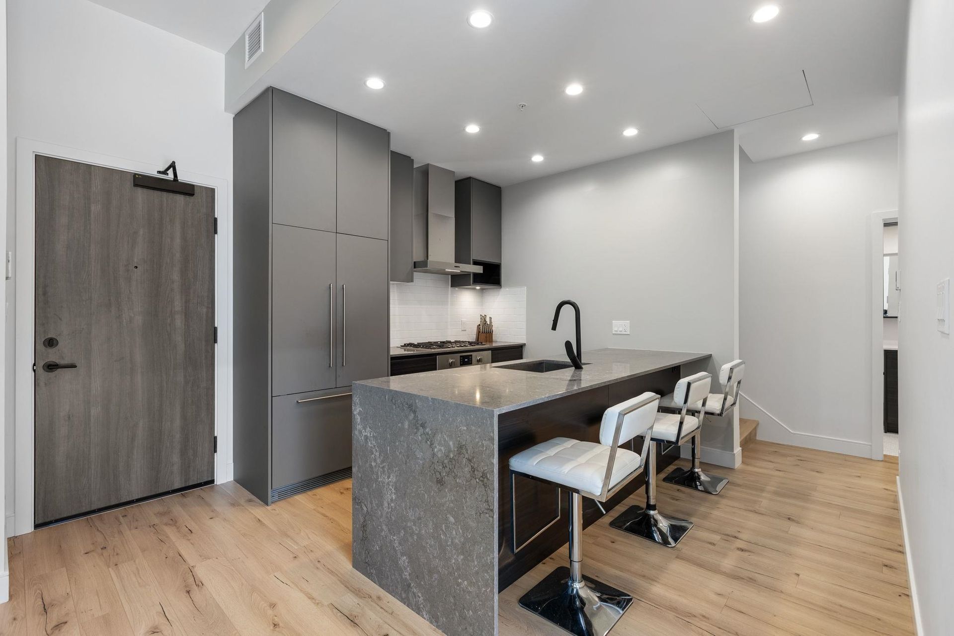 55-klahanie-drive-port-moody-centre-port-moody-10 of 631 - 55 Klahanie Drive, Port Moody Centre, Port Moody