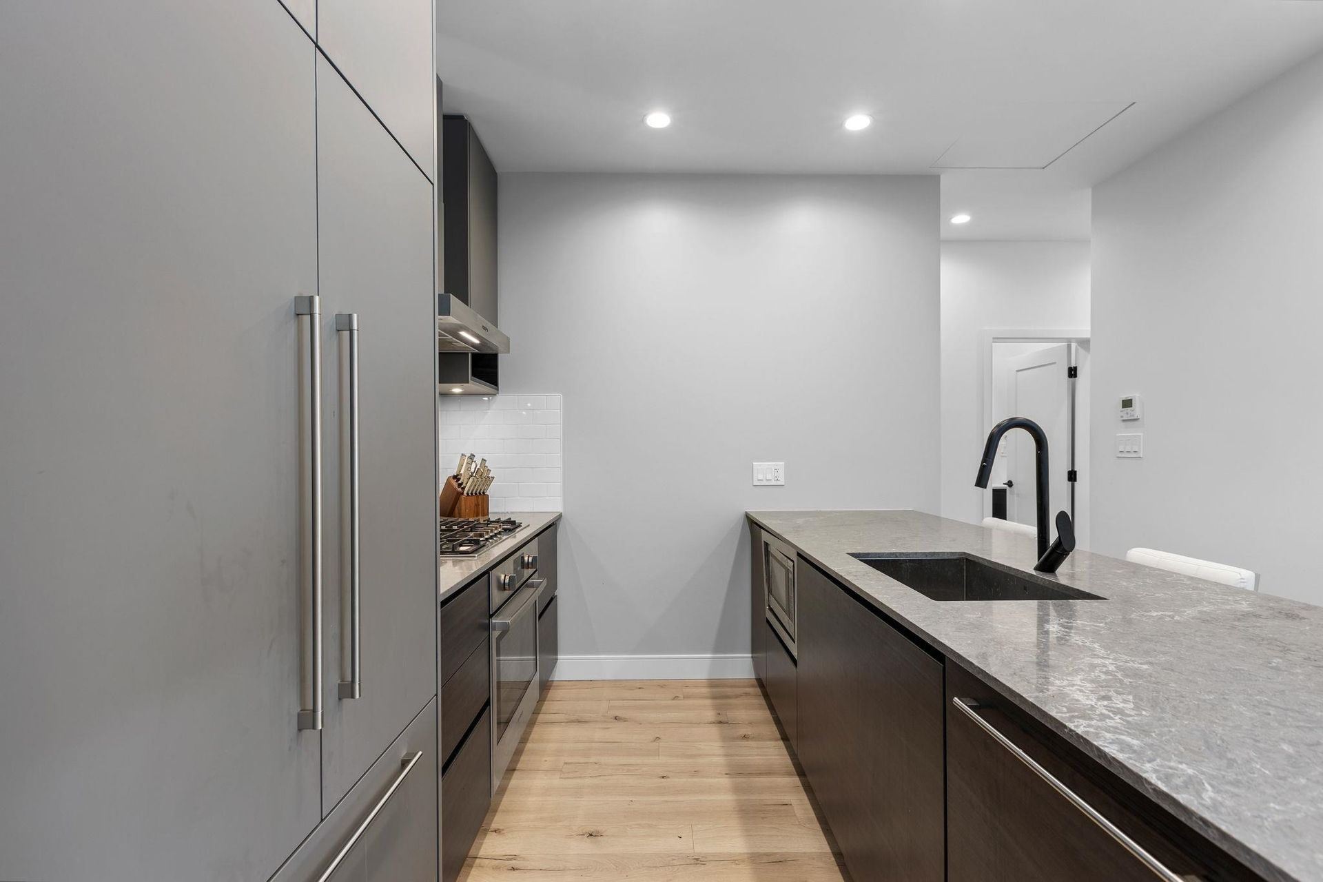 55-klahanie-drive-port-moody-centre-port-moody-14 of 631 - 55 Klahanie Drive, Port Moody Centre, Port Moody