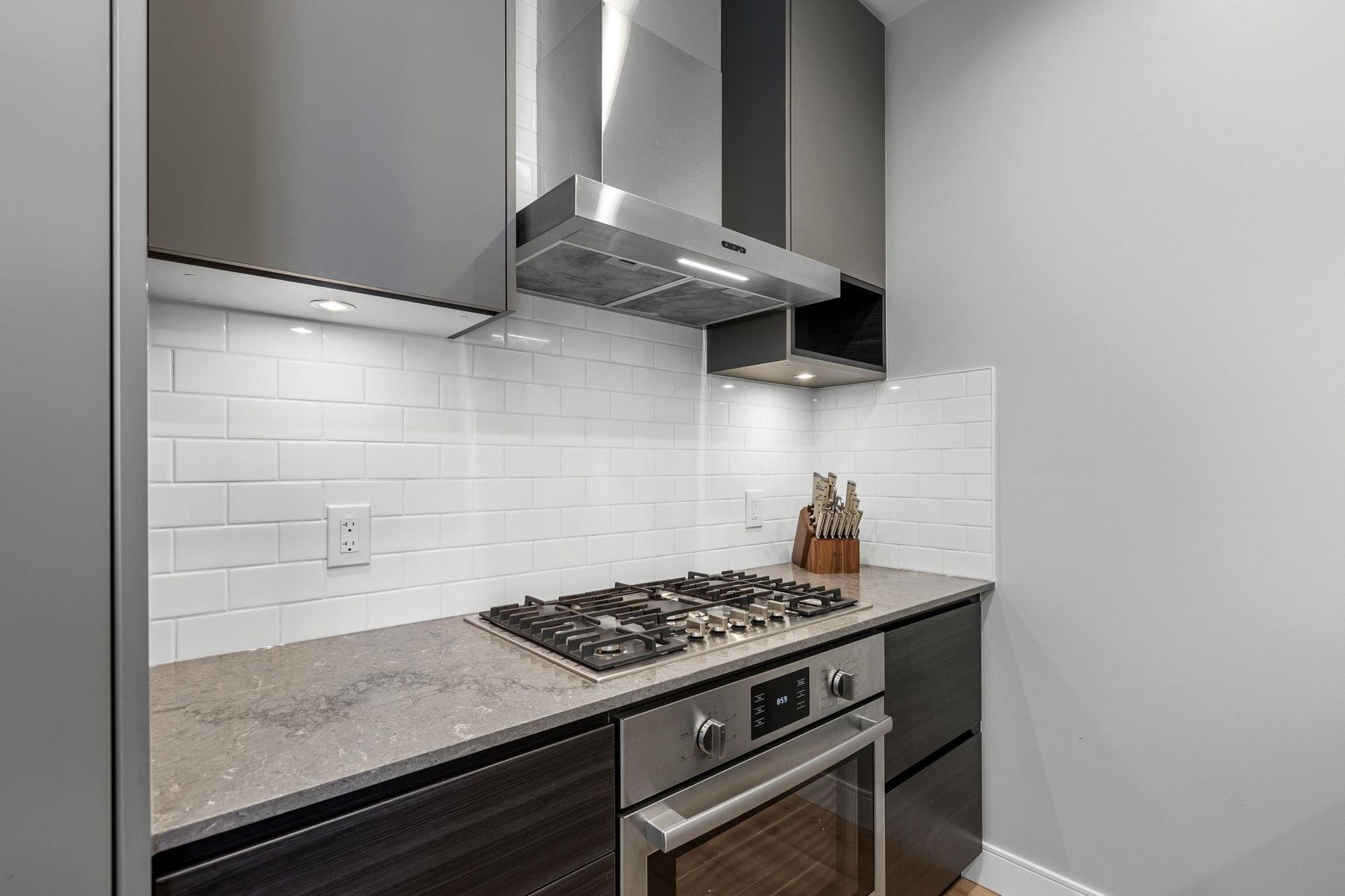 55-klahanie-drive-port-moody-centre-port-moody-15 of 631 - 55 Klahanie Drive, Port Moody Centre, Port Moody