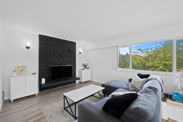 687-rosser-avenue-willingdon-heights-burnaby-north-11 of 687 Rosser Avenue, Willingdon Heights, Burnaby North