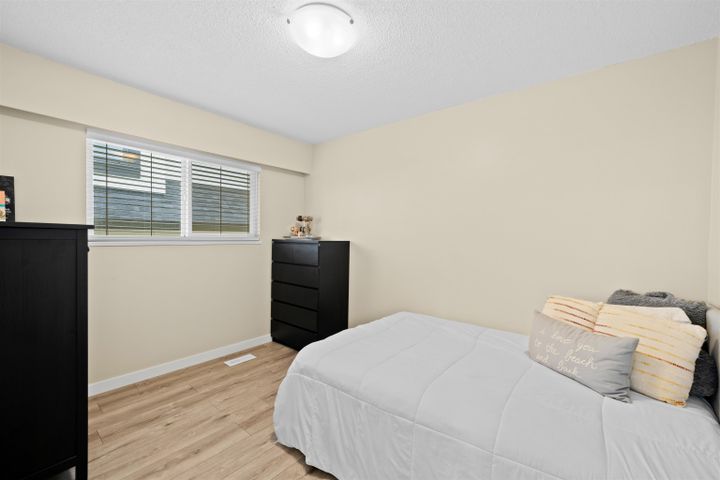 687-rosser-avenue-willingdon-heights-burnaby-north-15 of 687 Rosser Avenue, Willingdon Heights, Burnaby North