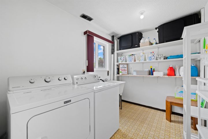 687-rosser-avenue-willingdon-heights-burnaby-north-21 of 687 Rosser Avenue, Willingdon Heights, Burnaby North