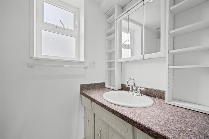 687-rosser-avenue-willingdon-heights-burnaby-north-25 of 687 Rosser Avenue, Willingdon Heights, Burnaby North