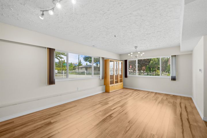 687-rosser-avenue-willingdon-heights-burnaby-north-30 of 687 Rosser Avenue, Willingdon Heights, Burnaby North